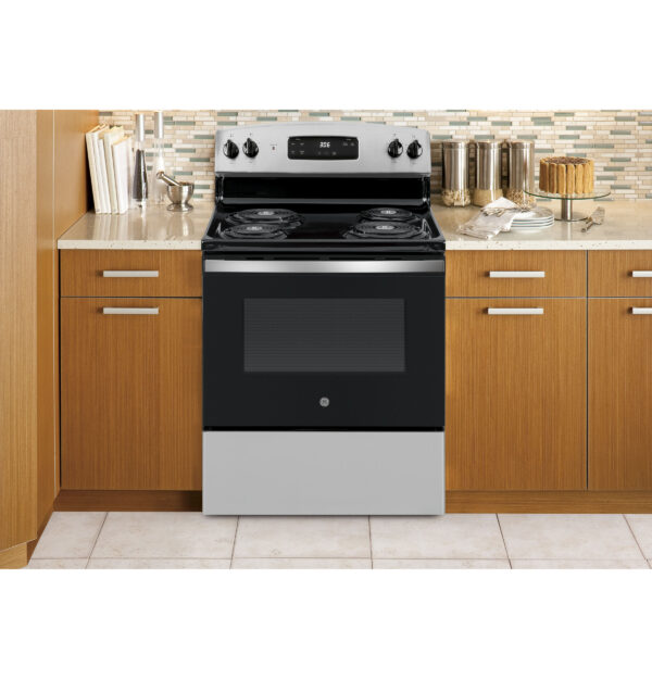 JBS360RTSS GE® ENERGY STAR® 30" Free-Standing Electric Range - Image 2