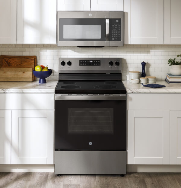 GRF400SVSS GE® 30" Free-Standing Electric Range - Image 15